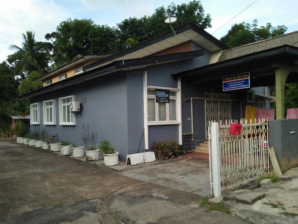 Teratak Ibunda Guest House Kota Bharu Kültér fotó