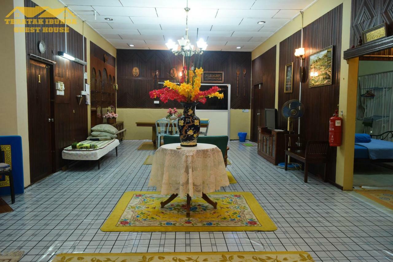 Teratak Ibunda Guest House Kota Bharu Kültér fotó