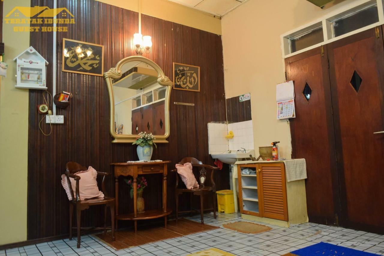 Teratak Ibunda Guest House Kota Bharu Kültér fotó