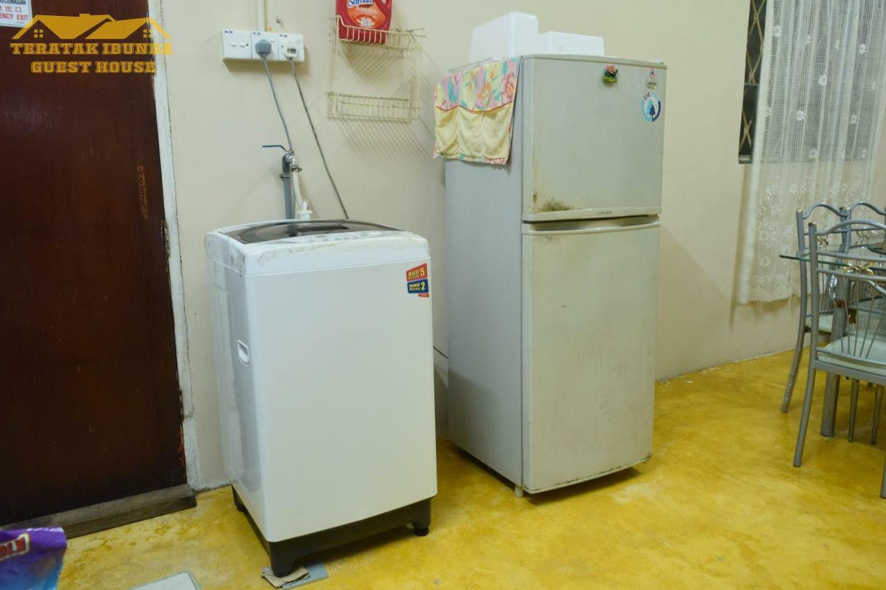 Teratak Ibunda Guest House Kota Bharu Kültér fotó